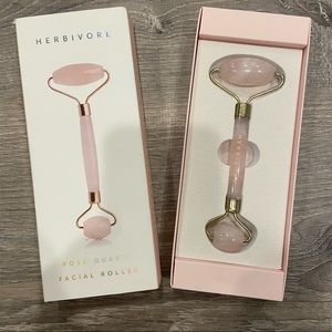 Herbivore Rose Quartz Facial Roller